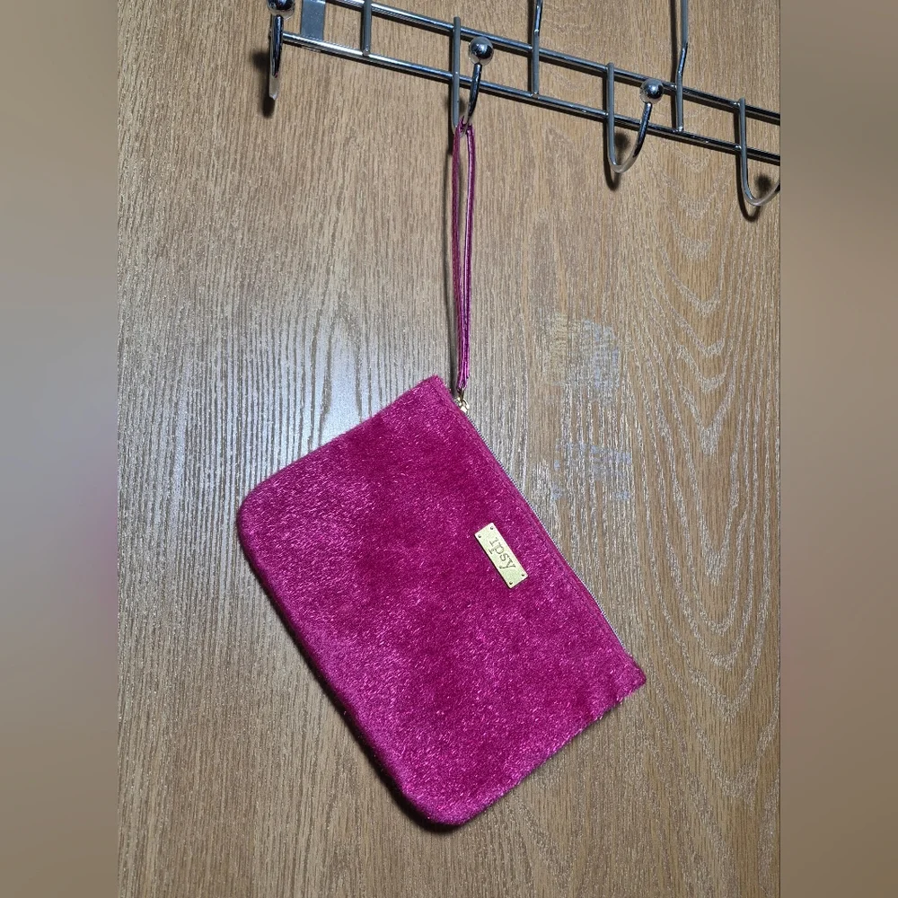 Ipsy Glam Bag December 2016 Carpe P.M. Pink Fuzzy Cosmetic Makeup Bag
